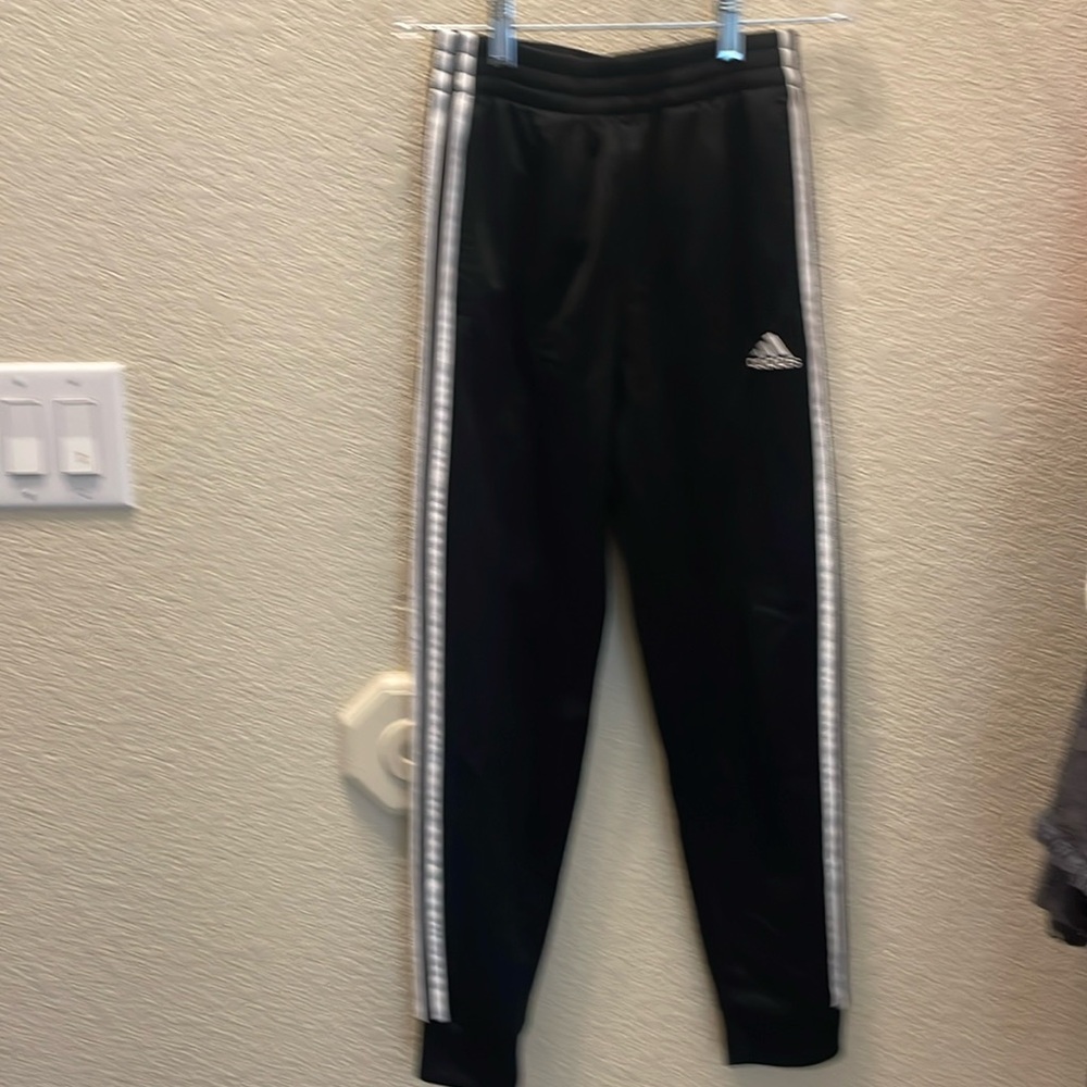 Boys 10-12 Adidas jogging pants.